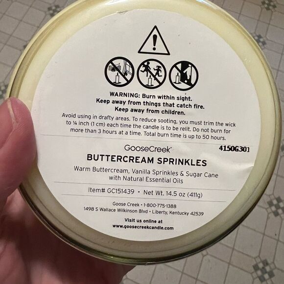 Goose Creek Buttercream Sprinkles 3 Wick Candle 14.5oz - Picture 7 of 7
